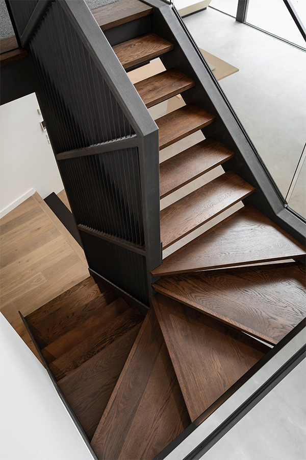 designed-stairs-UTEWJ5Y