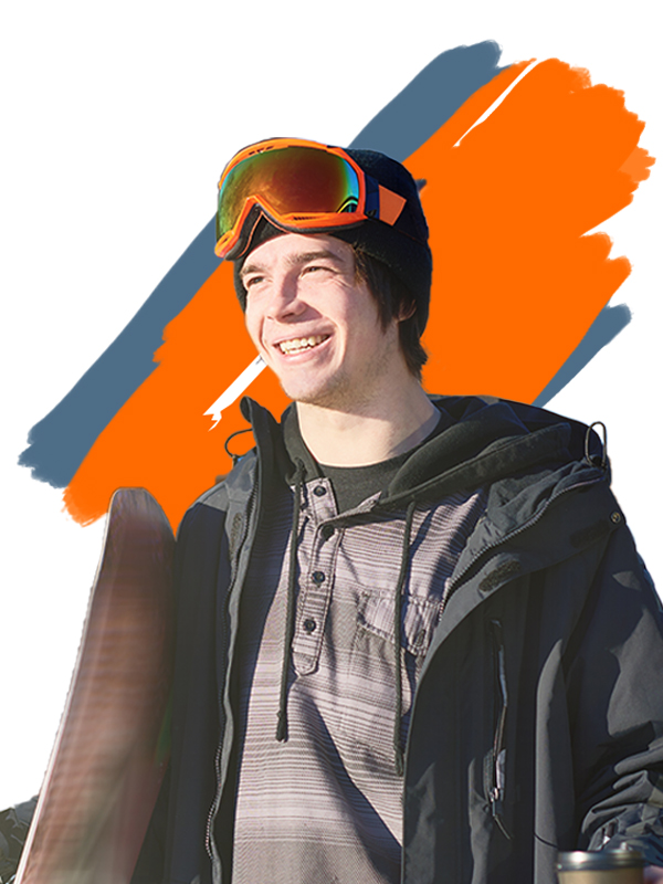 happy-snowboarder-at-ski-resort-LDFCY3Ra