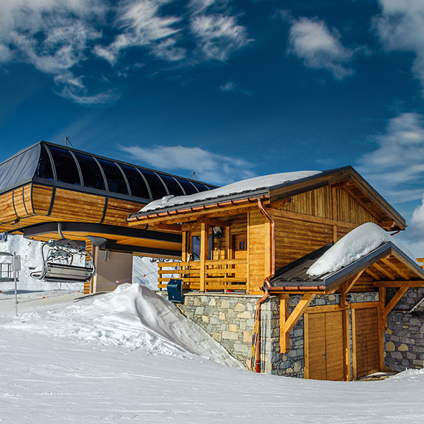 ski-lift-station-RDRT3DM